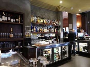 Naughtons Parkville Hotel - Accommodation Whitsundays 16