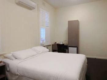 Naughtons Parkville Hotel - Accommodation Whitsundays 23