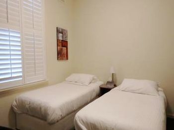 Naughtons Parkville Hotel - Accommodation Whitsundays 28