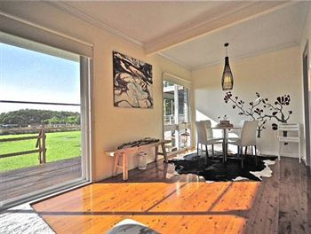 Taren Point Beach House - Accommodation Whitsundays 4