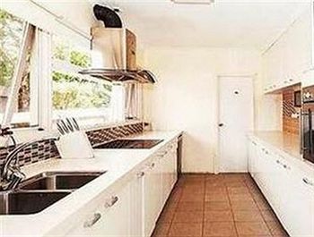 Taren Point Beach House - Accommodation Whitsundays 6
