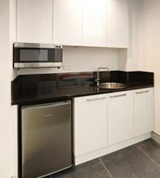 Crown On Darby - Accommodation Whitsundays 1