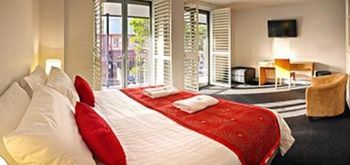 Crown On Darby - Accommodation Whitsundays 10