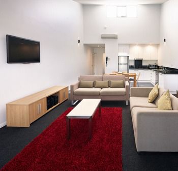 Crown On Darby - Accommodation Whitsundays 15