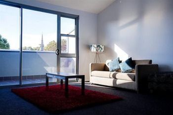 Crown On Darby - Accommodation Whitsundays 17