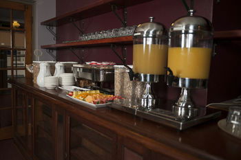 Colonial Terrace Motor Inn - Accommodation Whitsundays 10