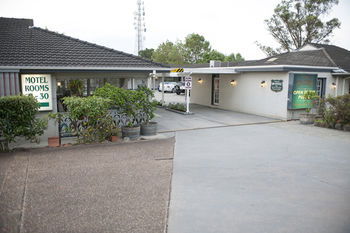 Colonial Terrace Motor Inn - Accommodation Whitsundays 12