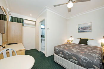 Colonial Terrace Motor Inn - Accommodation Whitsundays 25