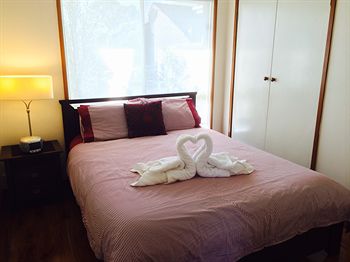 Australian Home Away @ East Doncaster Andersons Creek 1 - Accommodation Whitsundays 3