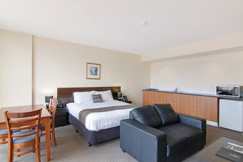 Quality Suites Boulevard On Beaumont - Accommodation Whitsundays 15