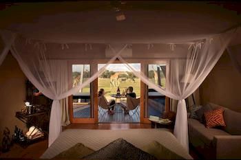 Zoofari Lodge, Taronga Western Plains Zoo - Accommodation Whitsundays 0