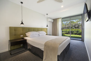 Jacaranda Noosa - Accommodation Whitsundays 7