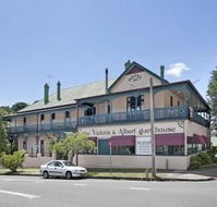 The Victoria amp Albert Guesthouse - Accommodation Whitsundays