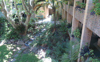 Amg Motel & Serviced Apartments - Accommodation Whitsundays 3