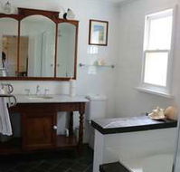 Maison de May Boutique Bed ampbreakfast - Accommodation Whitsundays