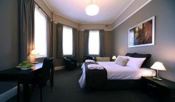 Carrington Place - Accommodation Whitsundays 0