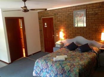 Tooleybuc ACT Accommodation Whitsundays