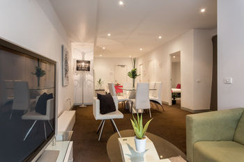 ABC Accommodation - Flinders - Accommodation Whitsundays 4