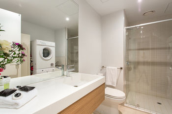 ABC Accommodation - Flinders - Accommodation Whitsundays 8