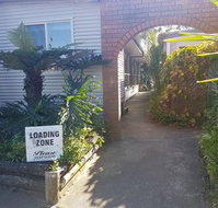 Bentley Waterfront Motel amp Cottages - Accommodation Whitsundays