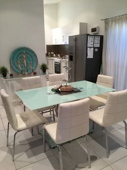 Sydney Executive Garden Villa - Accommodation Whitsundays 13