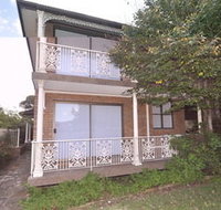 Balmain 2 Mont Furnished Apartment - Accommodation Whitsundays