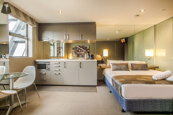 Comfy Kew Apartments - Accommodation Whitsundays 2