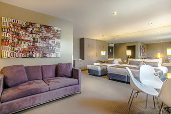 Comfy Kew Apartments - Accommodation Whitsundays 18