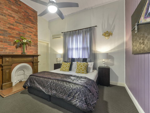One Thornbury Boutique Bed & Breakfast - Accommodation Whitsundays 5