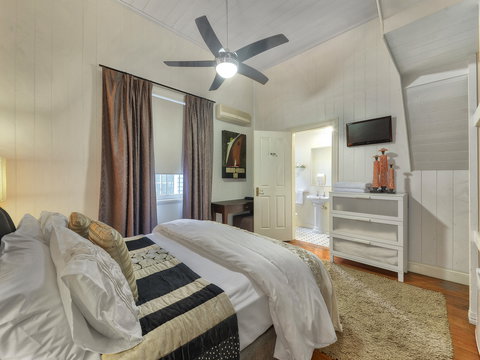 One Thornbury Boutique Bed & Breakfast - Accommodation Whitsundays 8