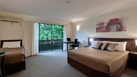 BEST WESTERN Tall Trees Canberra - Accommodation Whitsundays 6