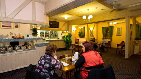 BEST WESTERN Balmoral Motor Inn - Accommodation Whitsundays 3