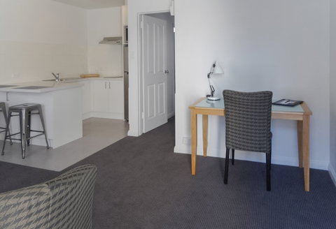 BEST WESTERN Fawkner Airport Motor Inn And Serviced Apartments - Accommodation Whitsundays 2