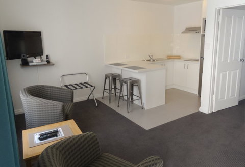BEST WESTERN Fawkner Airport Motor Inn And Serviced Apartments - Accommodation Whitsundays 7