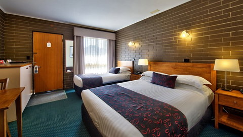 BEST WESTERN Stagecoach Motel - Accommodation Whitsundays 1