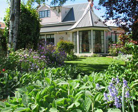 Crescentfield Cottage - Accommodation Whitsundays 2