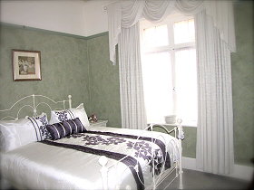 Crescentfield Cottage - Accommodation Whitsundays 1