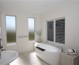 Saltwater Sunrise - Accommodation Whitsundays 2