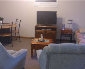 Silwood Park Holiday Unit - Accommodation Whitsundays 1