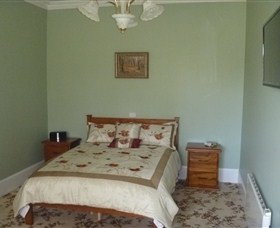 Cygnet's Secret Garden - Boutique Bed And Breakfast - Accommodation Whitsundays 2