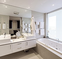 Lansdowne Apartments - The - Accommodation Whitsundays
