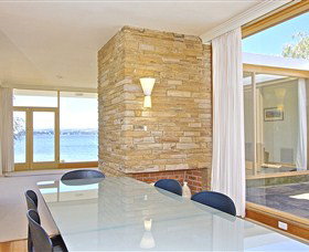 Riverfront Motel & Villas - Accommodation Whitsundays 0