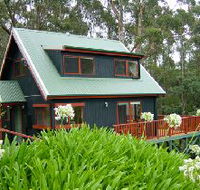Tree Tops Cascades - Accommodation Whitsundays