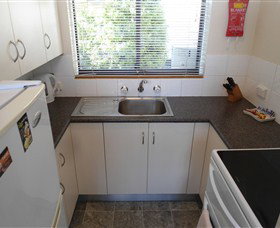 Ashwood Apartments - Lindisfarne - Accommodation Whitsundays 1