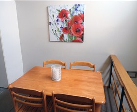 Ashwood Apartments - Lindisfarne - Accommodation Whitsundays 4