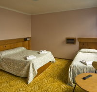 Somerset Hotel - Accommodation Whitsundays