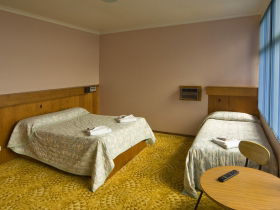 Somerset Hotel - Accommodation Whitsundays 0