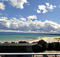 Freycinet Beach Apartments - Accommodation Whitsundays