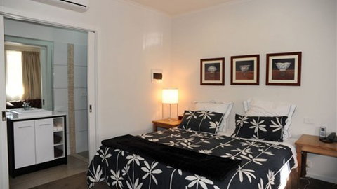 Norwood House Receptions & Motel - Accommodation Whitsundays 2