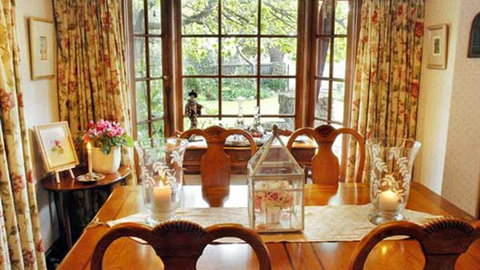 Briarswood Cottage Bed And Breakfast - Accommodation Whitsundays 2